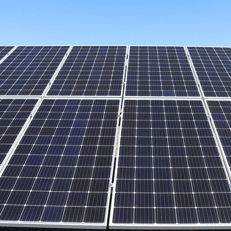 欧州市場 23-24.2%の効率を誇る 425Wのフルブラック光電パネル